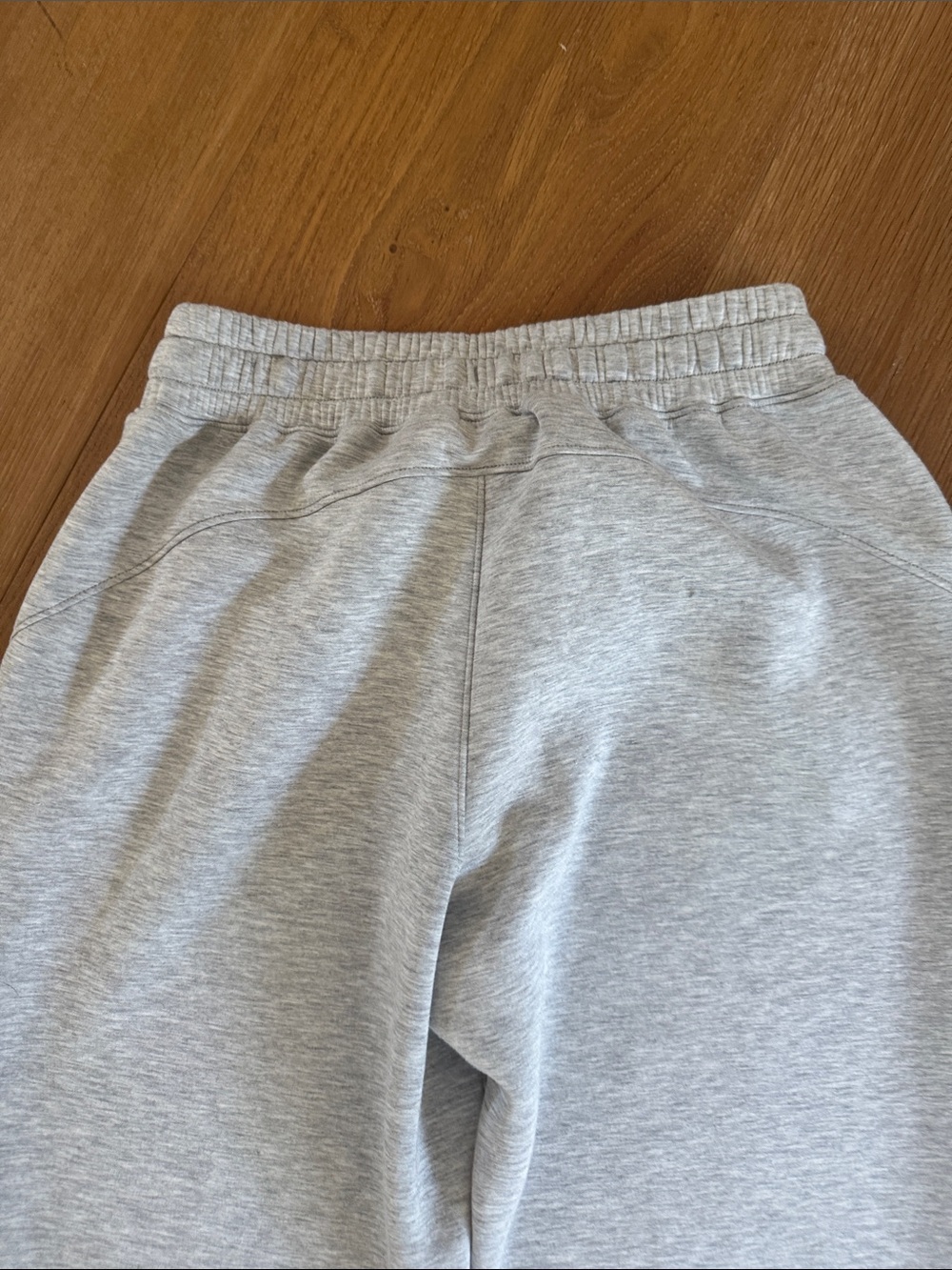 SPANX Women’s air essentials Light Gray Jogger - Picture 4 of 6
